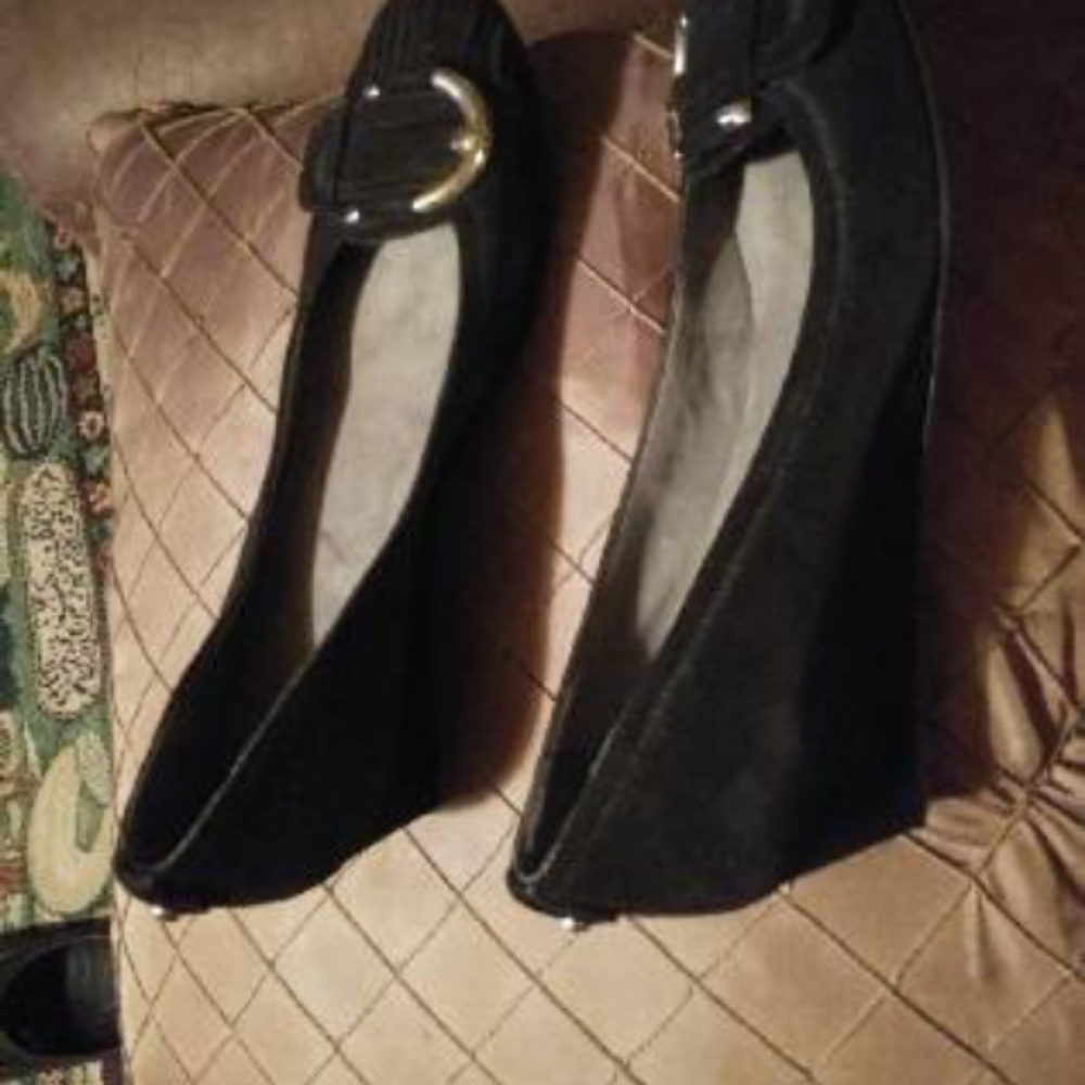 Stuart weitzman wedge heels